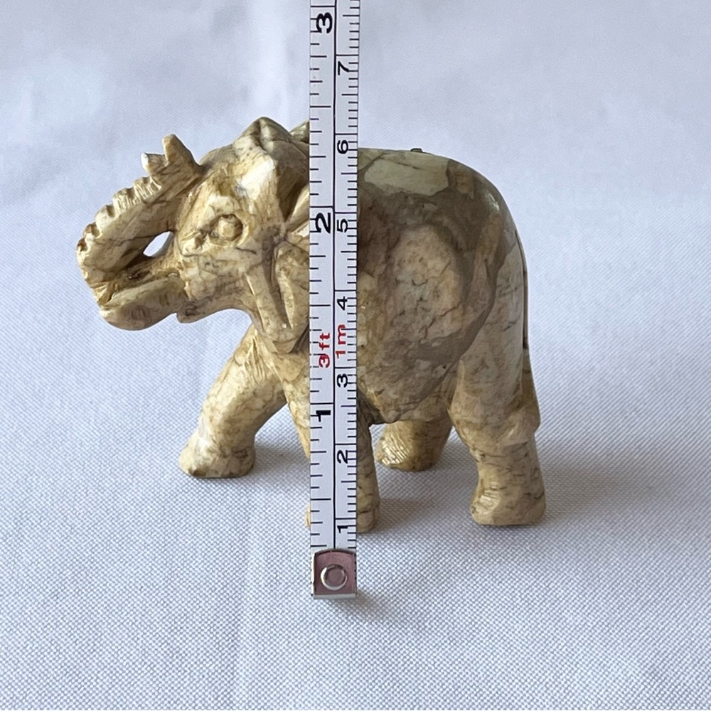 Hand Carved Para Stone Elephant From India - Picture 7 of 7